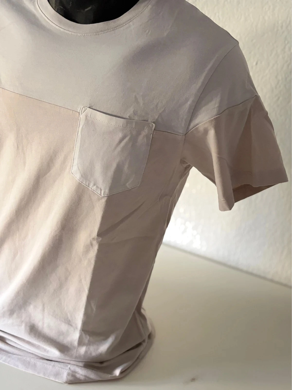 T-shirt Celio Bicolore com Bolso no Peito – Casual e Estilo Minimalista – Tamanho S – photo 3